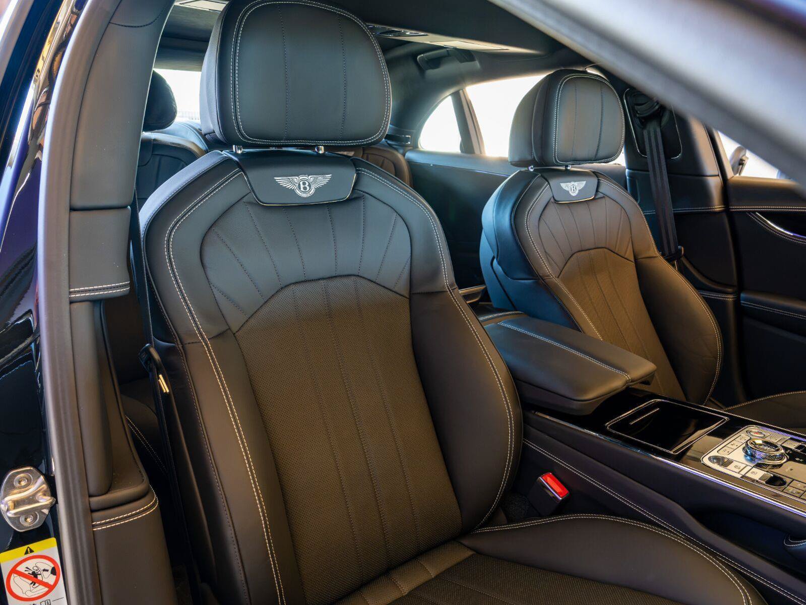 Used 2024 Bentley Flying Spur Azure AWD/4WD image 20