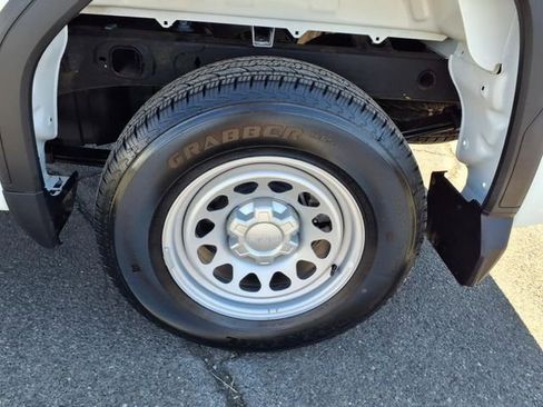 Used 2025 GMC Sierra 1500 Pro w/ Pro Value Package image 9