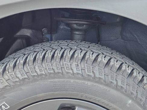 Certified 2025 Subaru Outback Wilderness AWD/4WD image 31
