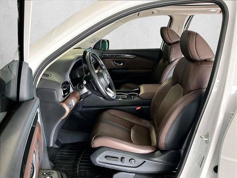 Used 2023 Honda Pilot Elite image 27