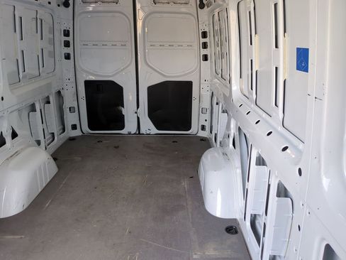 Used 2023 Mercedes-Benz Sprinter 2500 image 24