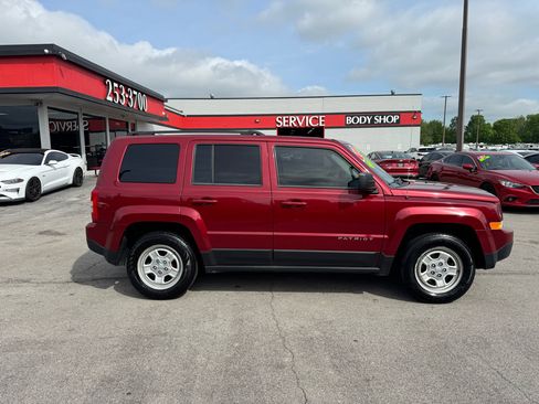 Used 2017 Jeep Patriot Sport w/ Power Value Group image 2