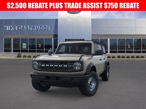 New 2025 Ford Bronco 4-Door image 2