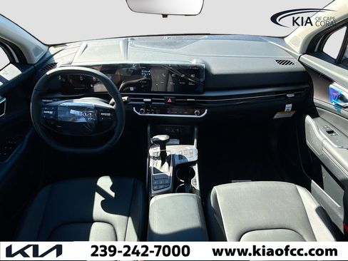 New 2026 Kia Sportage EX w/ EX Panorama Roof Package image 13