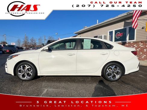 Used 2020 Kia Forte LXS image 3