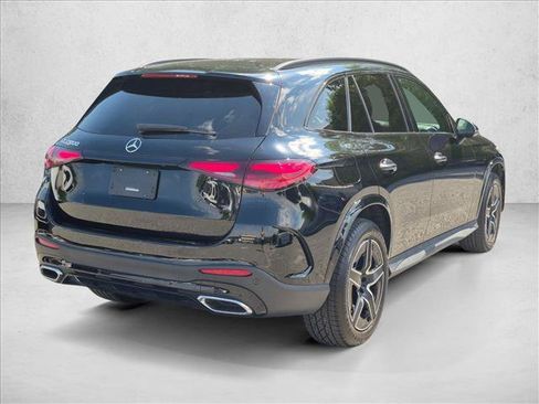 Used 2024 Mercedes-Benz GLC 300 image 5