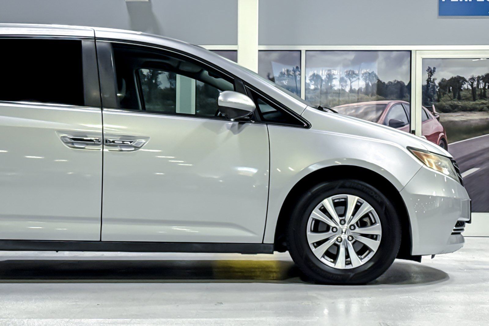 Used 2014 Honda Odyssey EX-L image 35