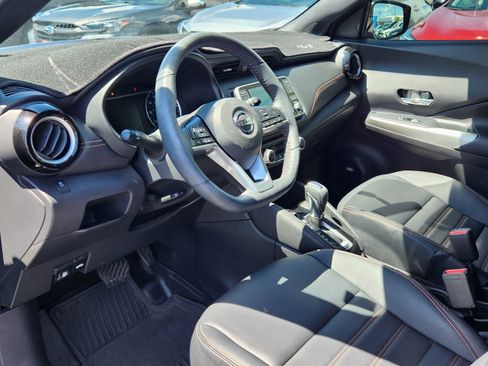 Used 2019 Nissan Kicks SR w/ SR Premium Package FWD image 7
