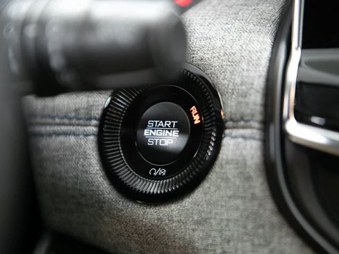 Used 2023 Jeep Compass Latitude image 22