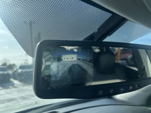 Used 2011 Chevrolet Traverse LT w/ Personal Connectivity Package image 28