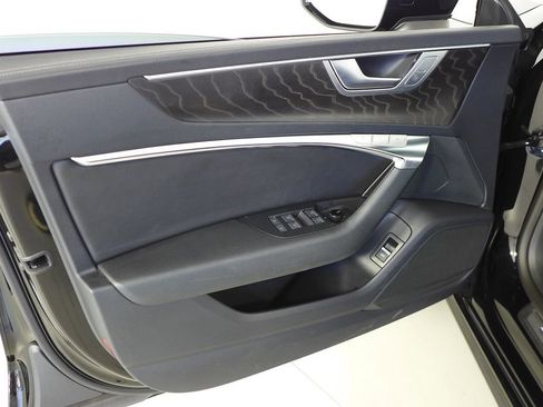 Used 2023 Audi A7 3.0T Premium w/ Convenience Package image 11