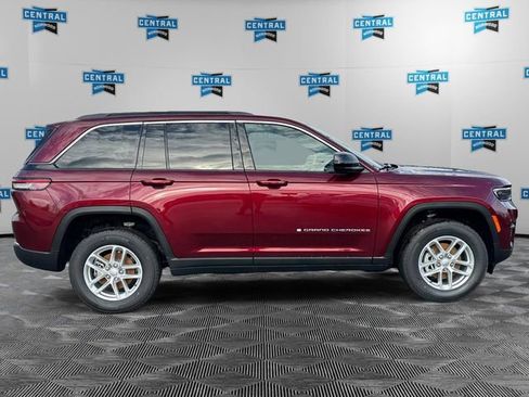 New 2025 Jeep Grand Cherokee Laredo X w/ Luxury Tech Group I image 6
