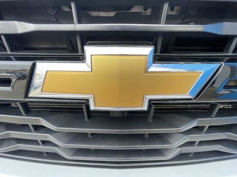 Certified 2024 Chevrolet Silverado 2500 W/T image 30