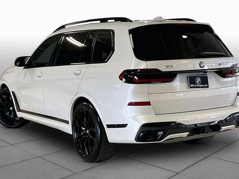 Used 2025 BMW X7 M60i AWD/4WD image 11