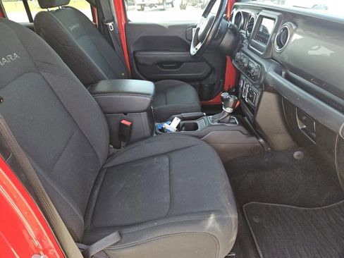 Used 2020 Jeep Wrangler Unlimited Sahara image 28