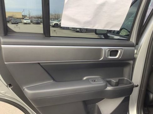 New 2026 Hyundai Santa Fe SE image 18