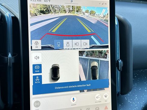 New 2026 Volvo EX30 Ultra w/ Climate Package image 17