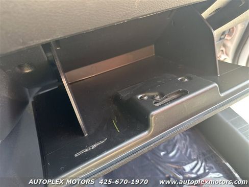 Used 2013 Jeep Compass Latitude image 11