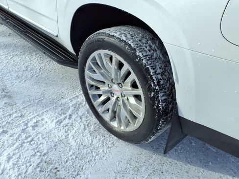 Certified 2023 GMC Yukon XL Denali image 11