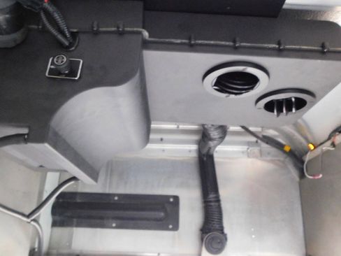 Used 2019 Ford E-450 and Econoline 450 Super Duty image 26