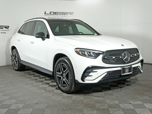 Used 2025 Mercedes-Benz GLC 300 4MATIC image 7