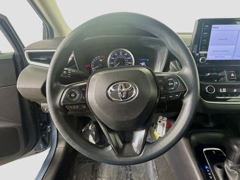Used 2022 Toyota Corolla LE FWD image 13