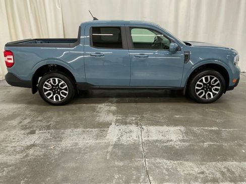 Used 2022 Ford Maverick Lariat FWD image 2