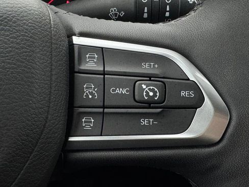 Used 2025 Jeep Compass Limited AWD/4WD image 26