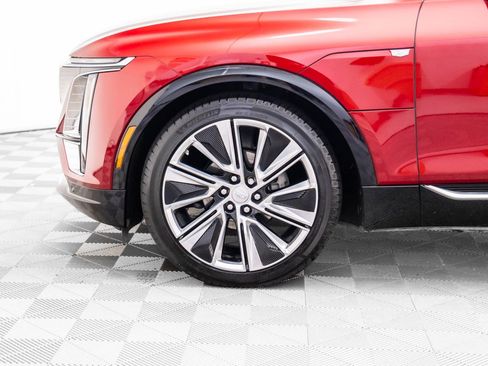 Certified 2024 Cadillac Lyriq Luxury image 35