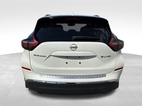 Used 2024 Nissan Murano SV AWD/4WD image 6