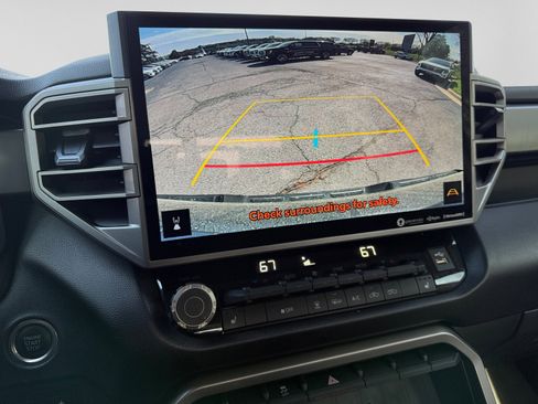 Used 2022 Toyota Tundra SR5 w/ SR5 Premium Package AWD/4WD image 21