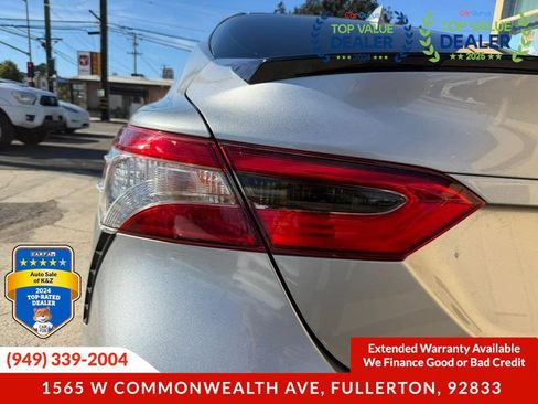 Used 2019 Toyota Camry SE image 15
