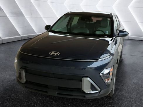 Used 2026 Hyundai Kona SE FWD image 1