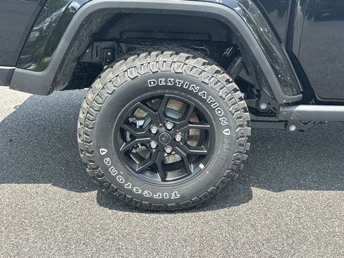 New 2026 Jeep Gladiator Sport AWD/4WD image 16