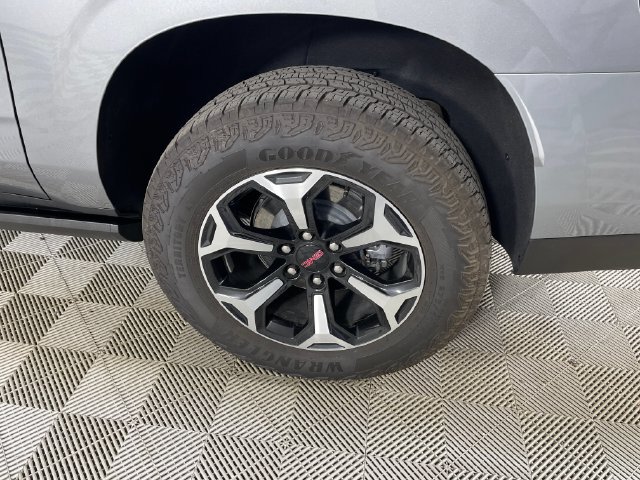 Certified 2026 GMC Yukon XL AT4 w/ AT4 Premium Package AWD/4WD image 21