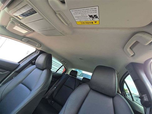 Used 2025 MAZDA MAZDA3 s FWD image 9