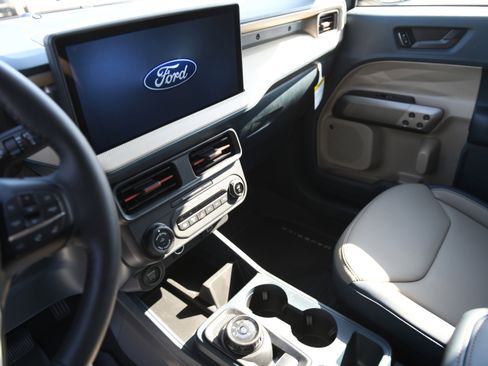 New 2026 Ford Maverick Lariat AWD/4WD image 16