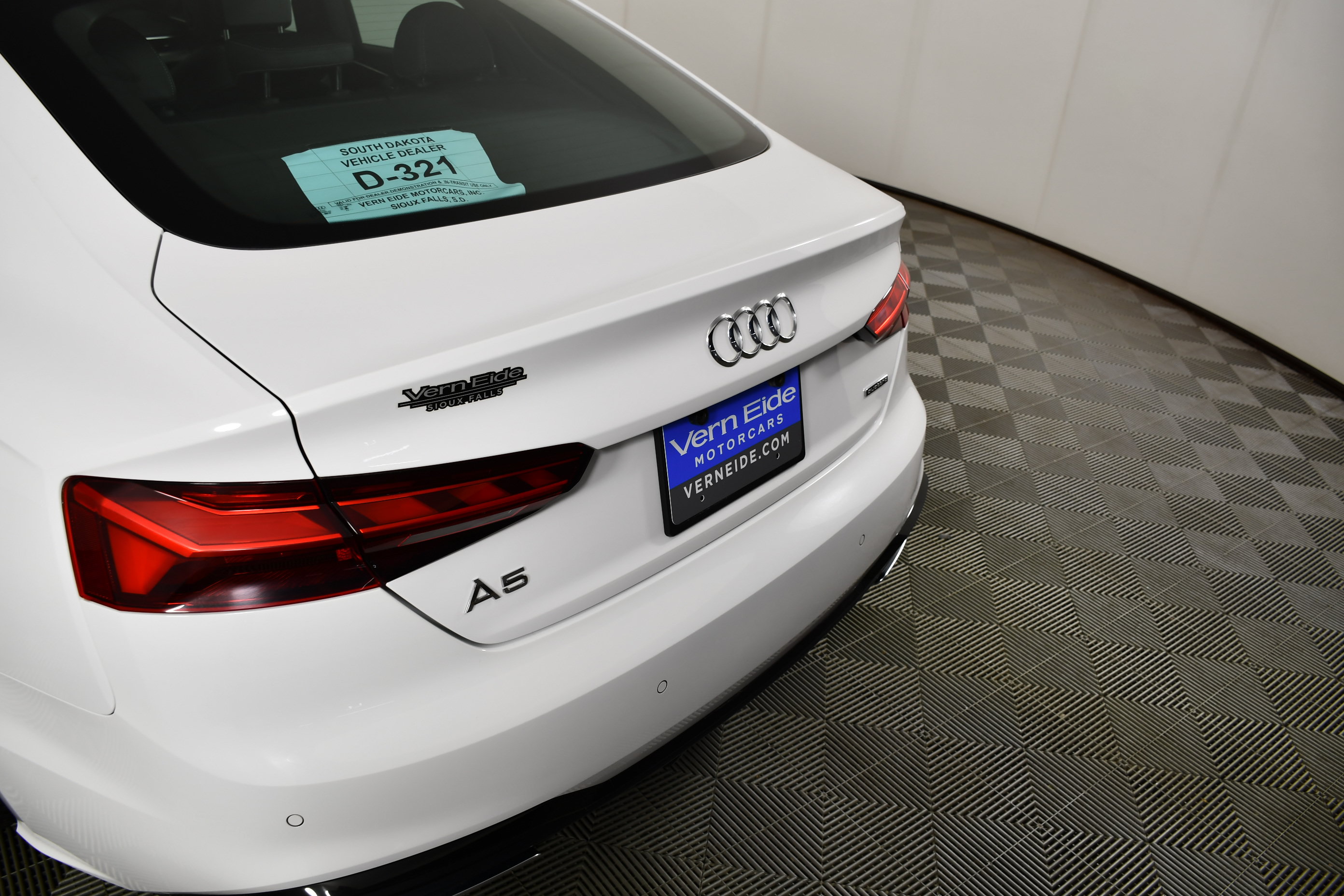 Used 2025 Audi A5 2.0T Premium AWD/4WD image 15