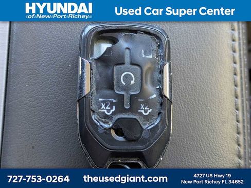 Used 2016 GMC Yukon XL Denali w/ Open Road Package image 50