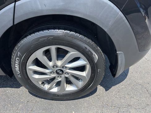 Used 2017 Hyundai Tucson SE image 27