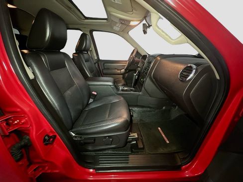 Used 2009 Ford Explorer Sport Trac Adrenalin AWD/4WD image 35