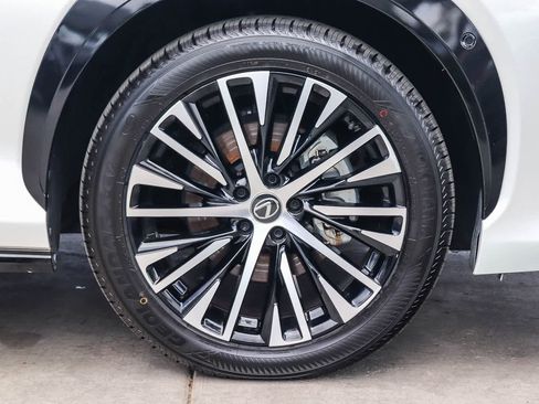 Used 2023 Lexus RZ 450e Premium w/ Technology Package AWD/4WD image 9