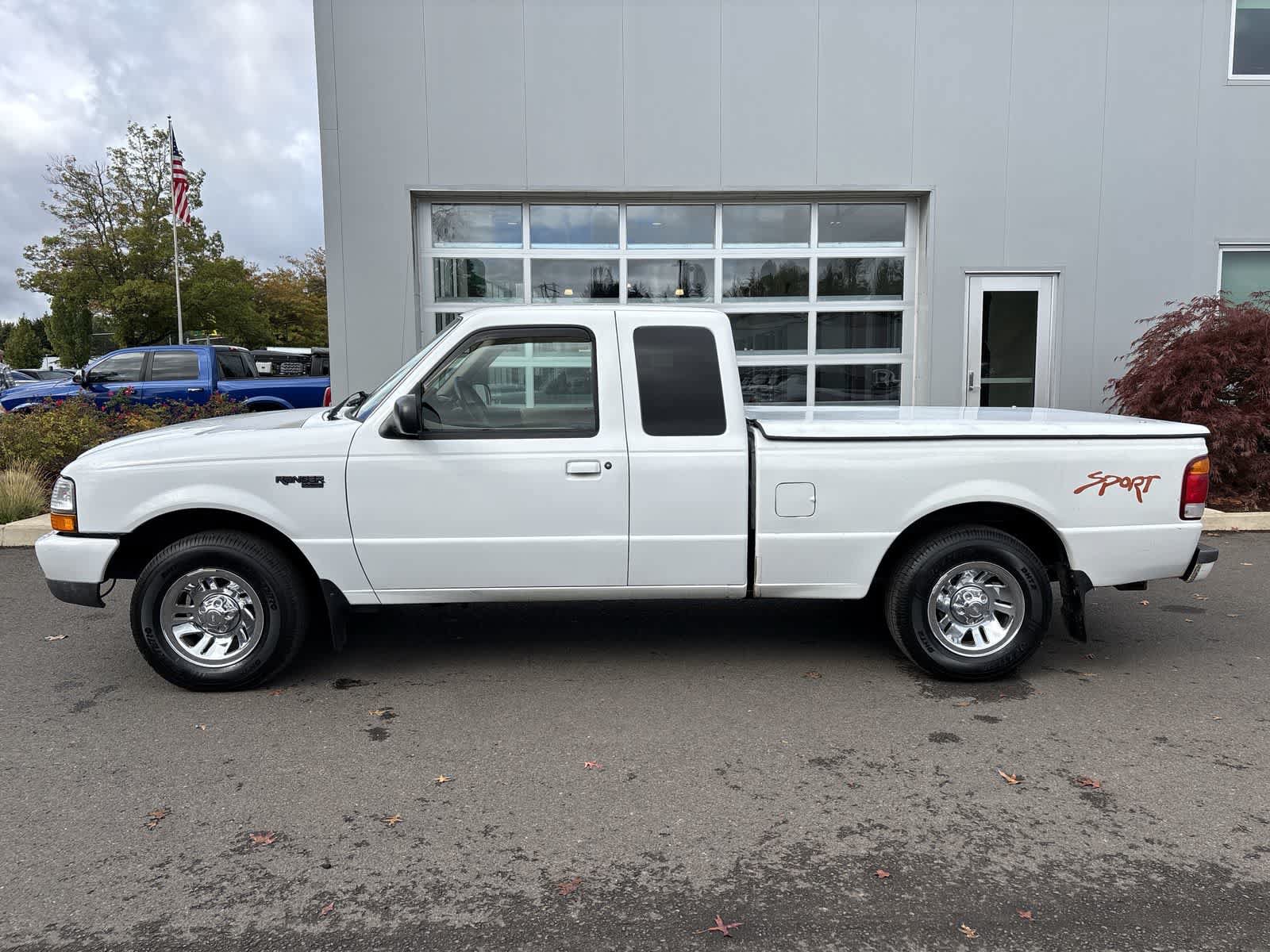 Used 1999 Ford Ranger XL RWD image 2