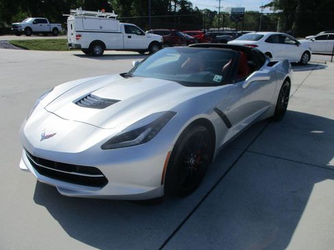 Used 2014 Chevrolet Corvette Stingray Coupe image 7