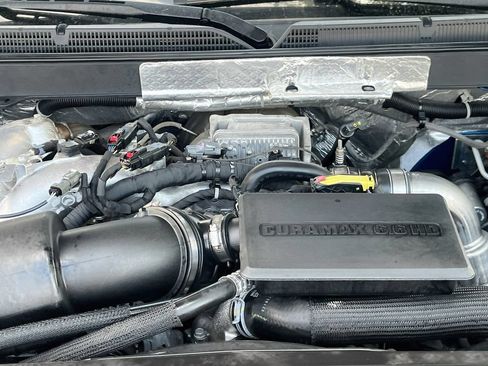 Used 2019 Chevrolet Silverado 2500 LT w/ LT Convenience Package AWD/4WD image 27