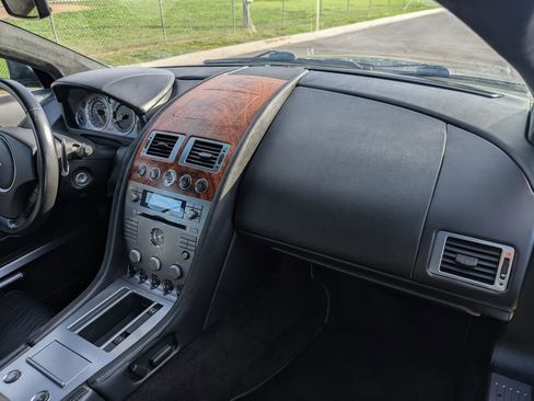 Used 2005 Aston Martin DB9 Volante image 42