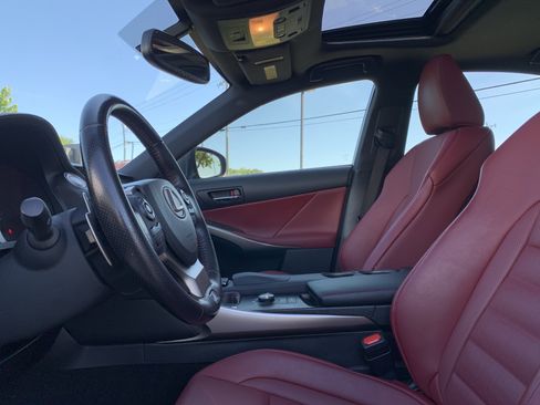 Used 2016 Lexus IS 200t RWD image 16