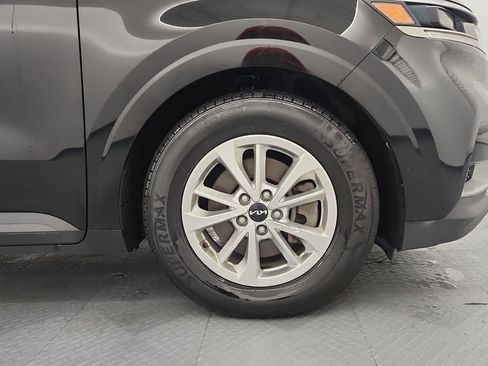 Used 2024 Kia Carnival LX FWD image 21