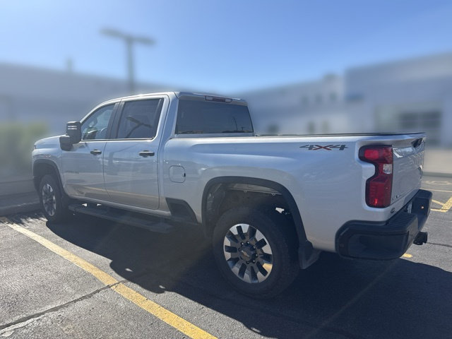 Used 2022 Chevrolet Silverado 2500 Custom w/ Custom Convenience Package AWD/4WD image 7
