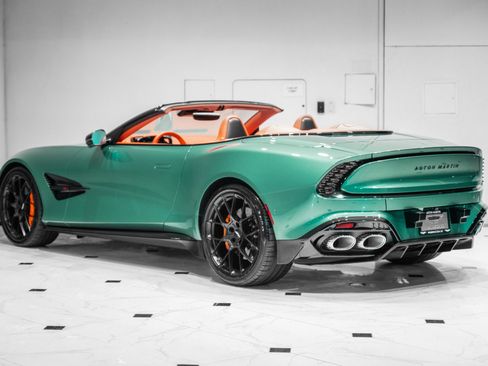 New 2026 Aston Martin Vanquish Convertible image 2